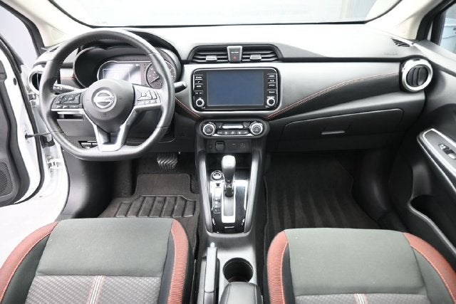2024 Nissan Versa 1.6 SR