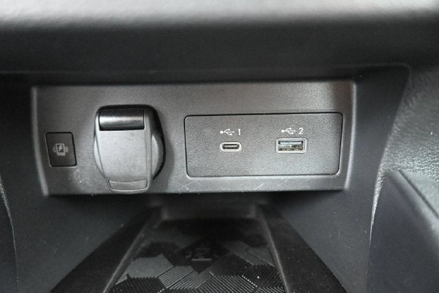 2024 Nissan Versa 1.6 SR