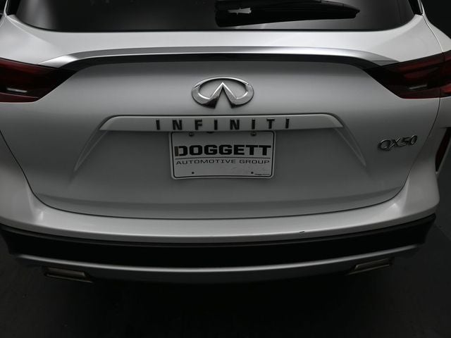 2023 INFINITI QX50 LUXE