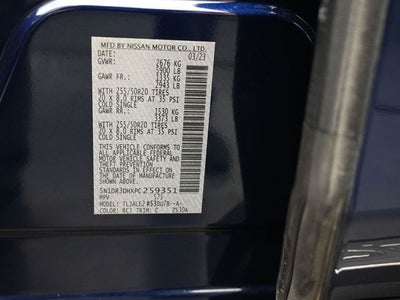 2023 Nissan Pathfinder Platinum