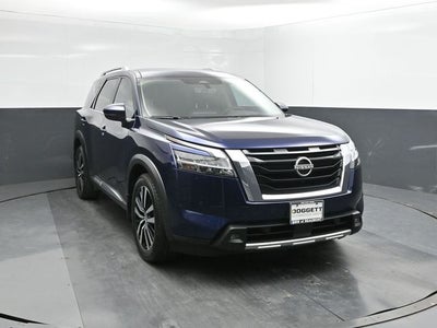 2023 Nissan Pathfinder Platinum