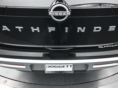 2024 Nissan Pathfinder Platinum