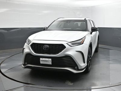 2022 Toyota Highlander XSE