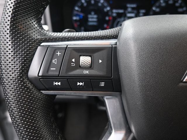 2023 Mitsubishi Outlander Base