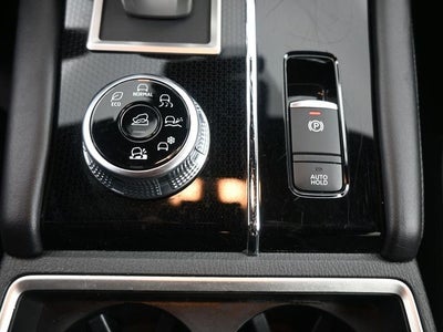 2023 Mitsubishi Outlander Base