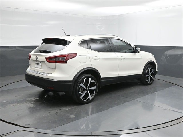 2022 Nissan Rogue Sport SL