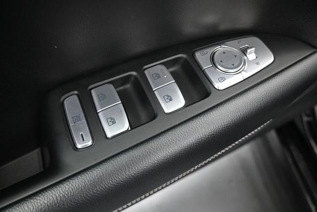 2024 Genesis G70 2.5T