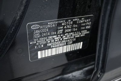 2024 Genesis G70 2.5T