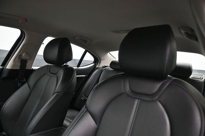 2024 Genesis G70 2.5T
