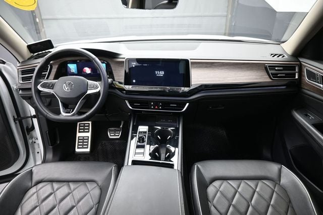 2024 Volkswagen Atlas 2.0T SEL Premium R-Line