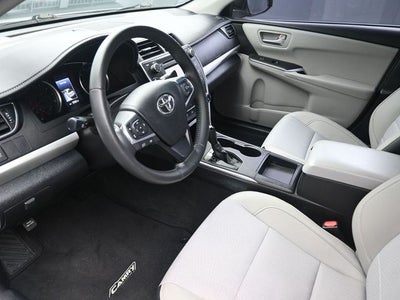 2017 Toyota Camry SE