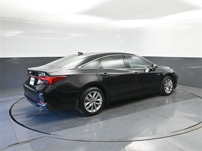 2021 Toyota Avalon Hybrid XLE Plus