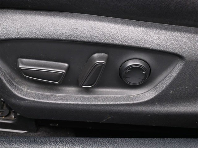 2021 Toyota Avalon Hybrid XLE Plus