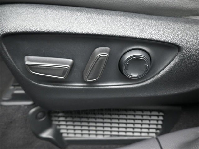 2022 Toyota Sienna XLE 8 Passenger