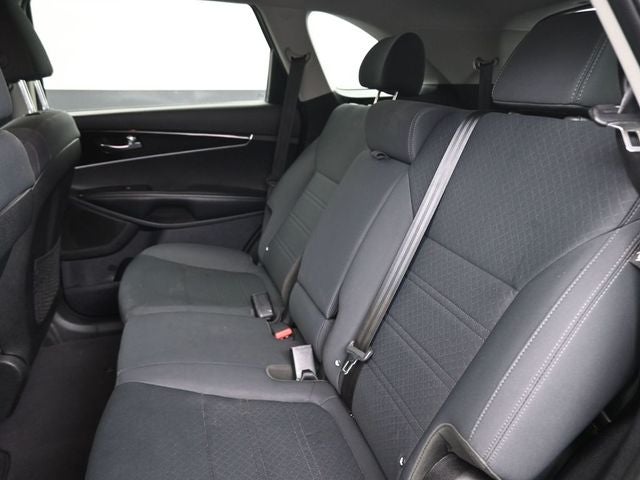 2019 Kia Sorento S