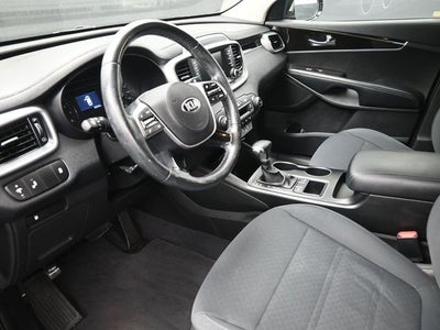 2019 Kia Sorento S