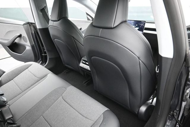 2025 Tesla Model 3 Base