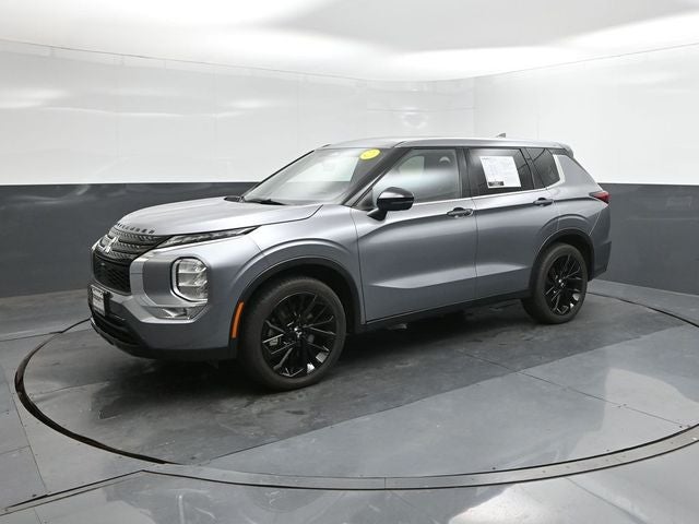 2024 Mitsubishi Outlander SE Black Edition