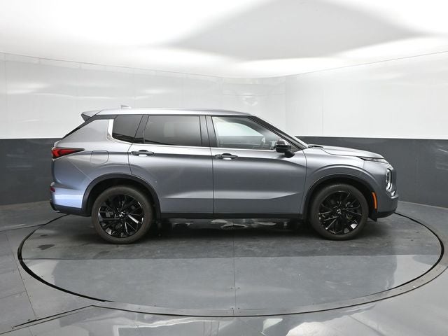 2024 Mitsubishi Outlander SE Black Edition