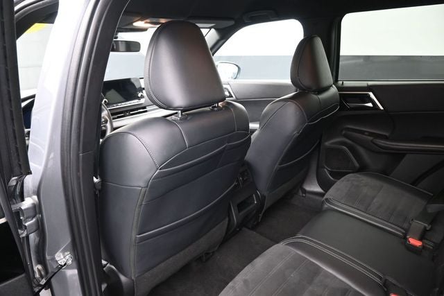 2024 Mitsubishi Outlander SE Black Edition