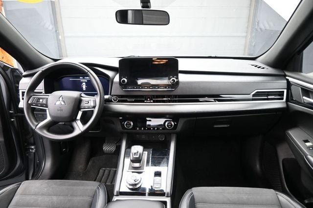 2024 Mitsubishi Outlander SE Black Edition