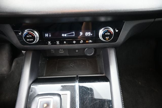 2024 Mitsubishi Outlander SE Black Edition
