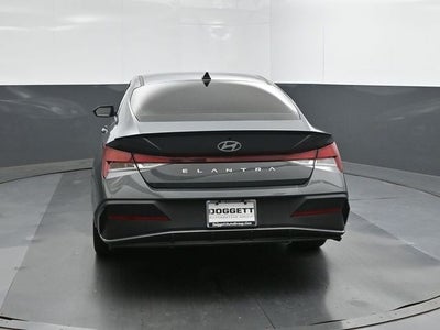 2025 Hyundai Elantra SEL Sport