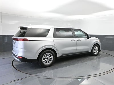 2023 Kia Carnival LX
