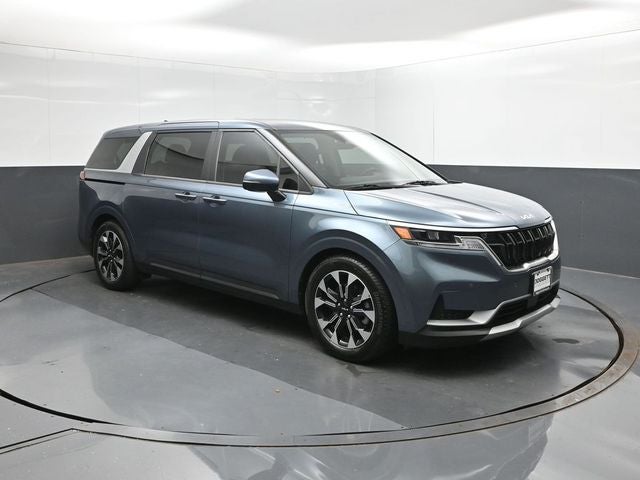 2024 Kia Carnival EX