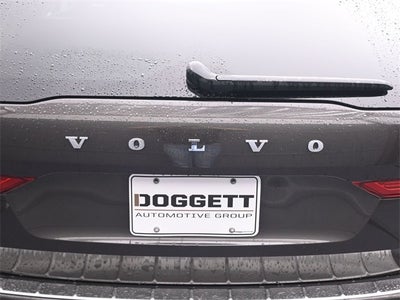 2022 Volvo XC60 B6 Inscription