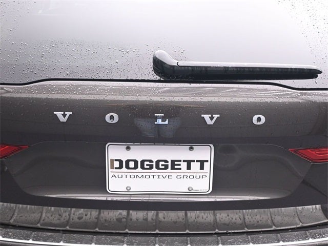 2022 Volvo XC60 B6 Inscription