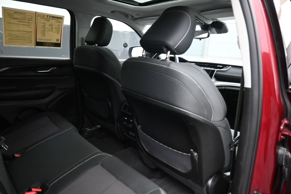 2023 Jeep Grand Cherokee Laredo X