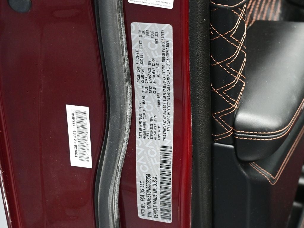 2022 Jeep Grand Cherokee Summit