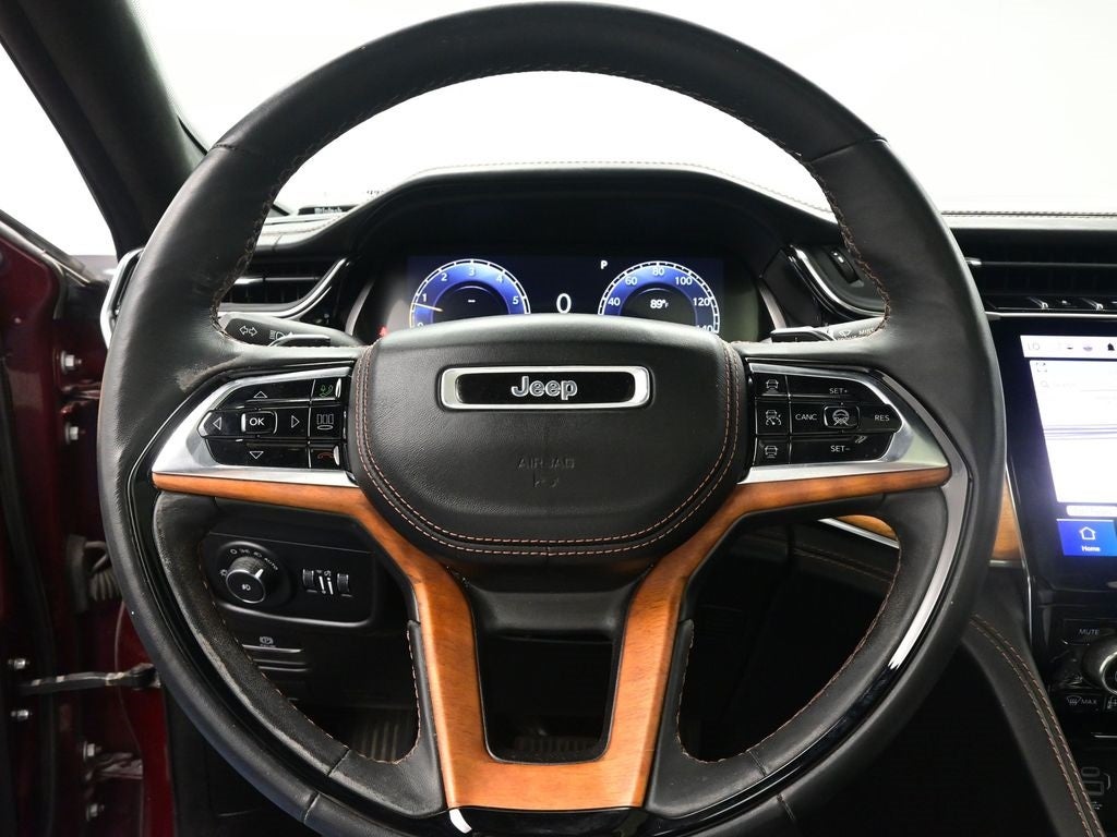 2022 Jeep Grand Cherokee Summit