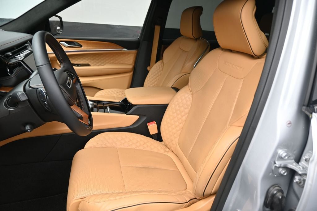 2022 Jeep Grand Cherokee L Summit