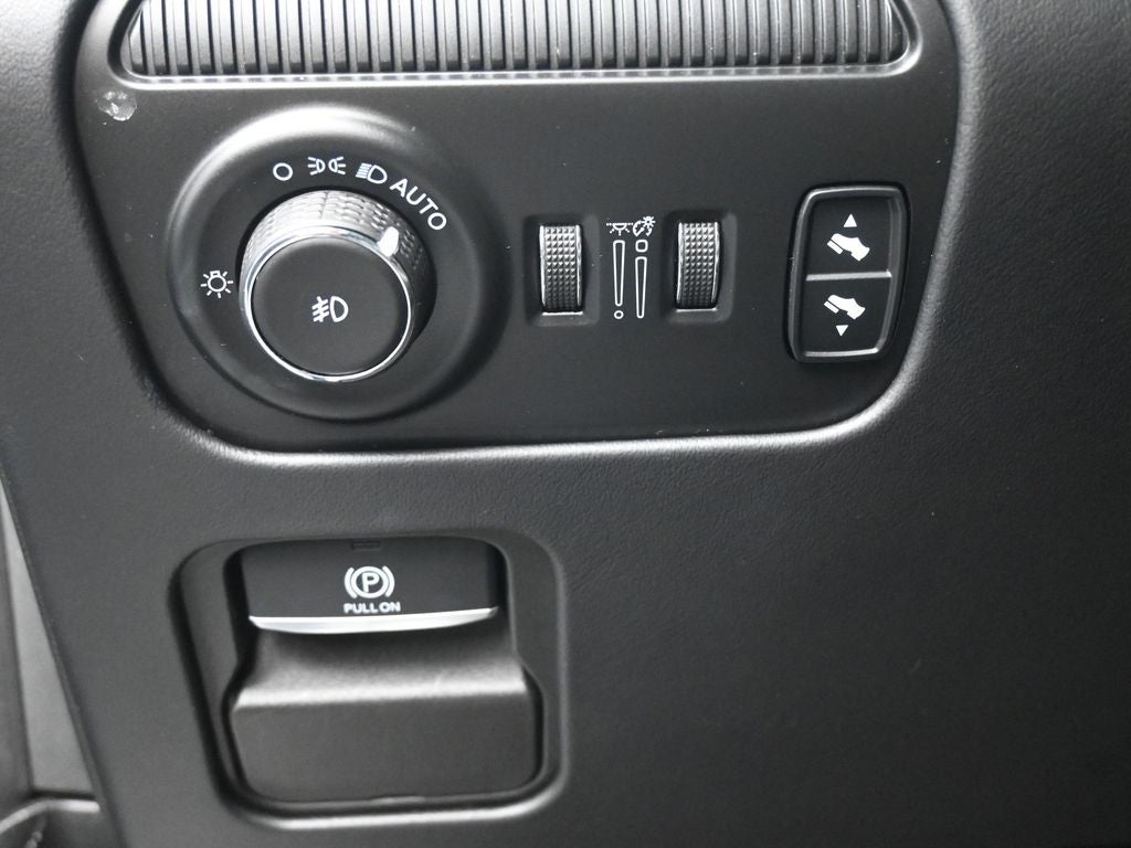 2022 Jeep Grand Wagoneer Series II