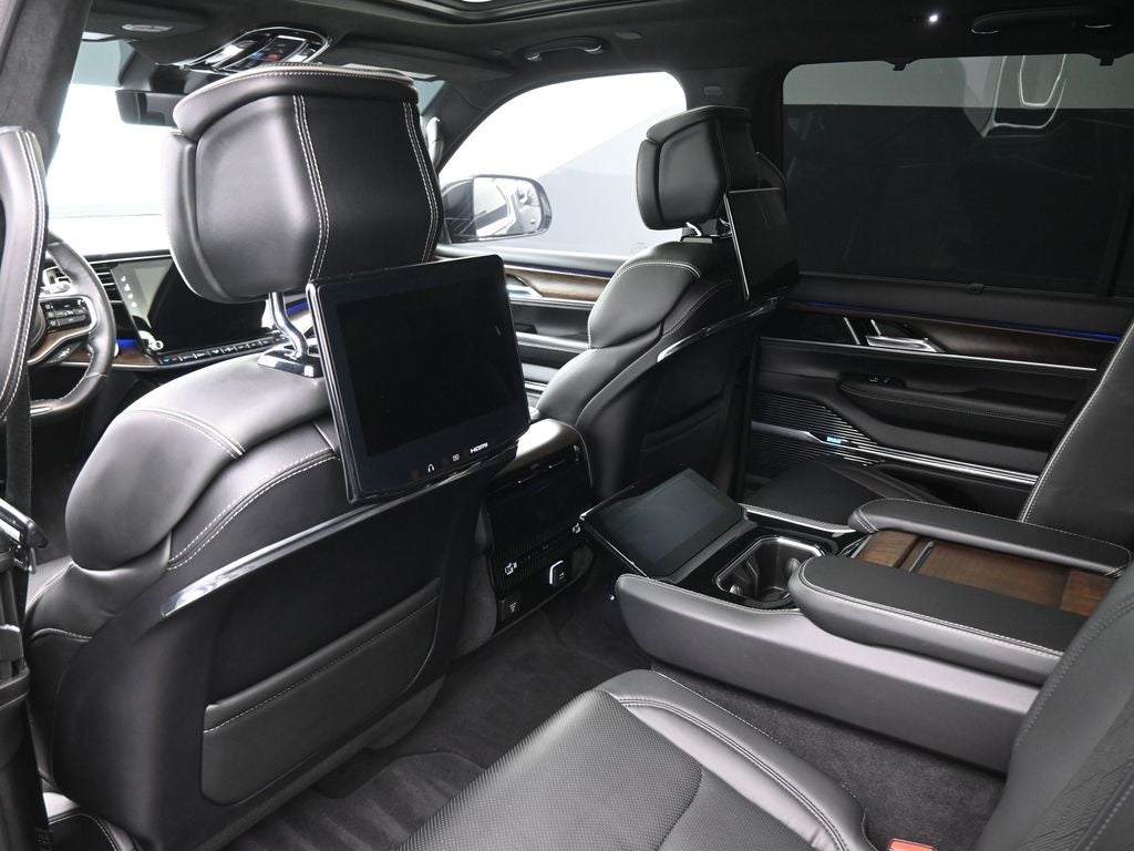 2022 Jeep Grand Wagoneer Series II