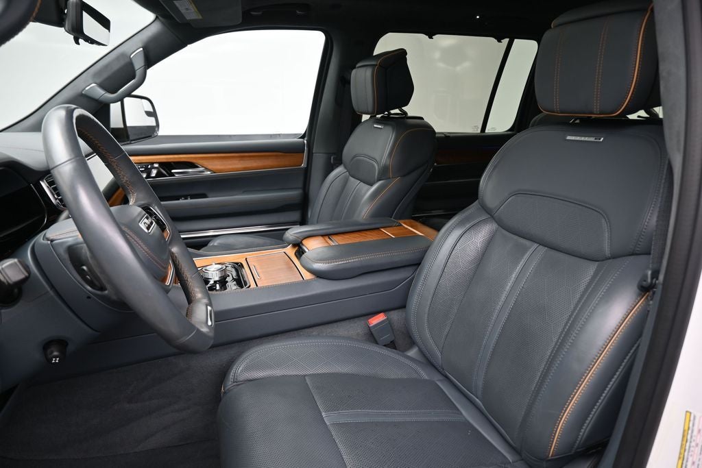 2022 Jeep Grand Wagoneer Series II