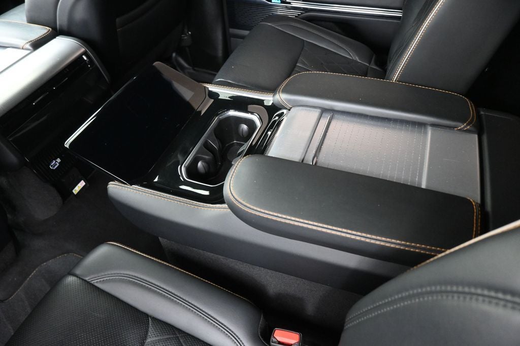2022 Jeep Grand Wagoneer Series III