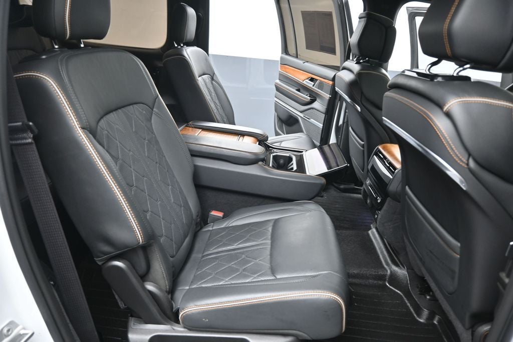 2023 Jeep Grand Wagoneer Series III