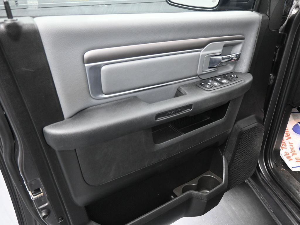 2024 RAM 1500 Classic SLT