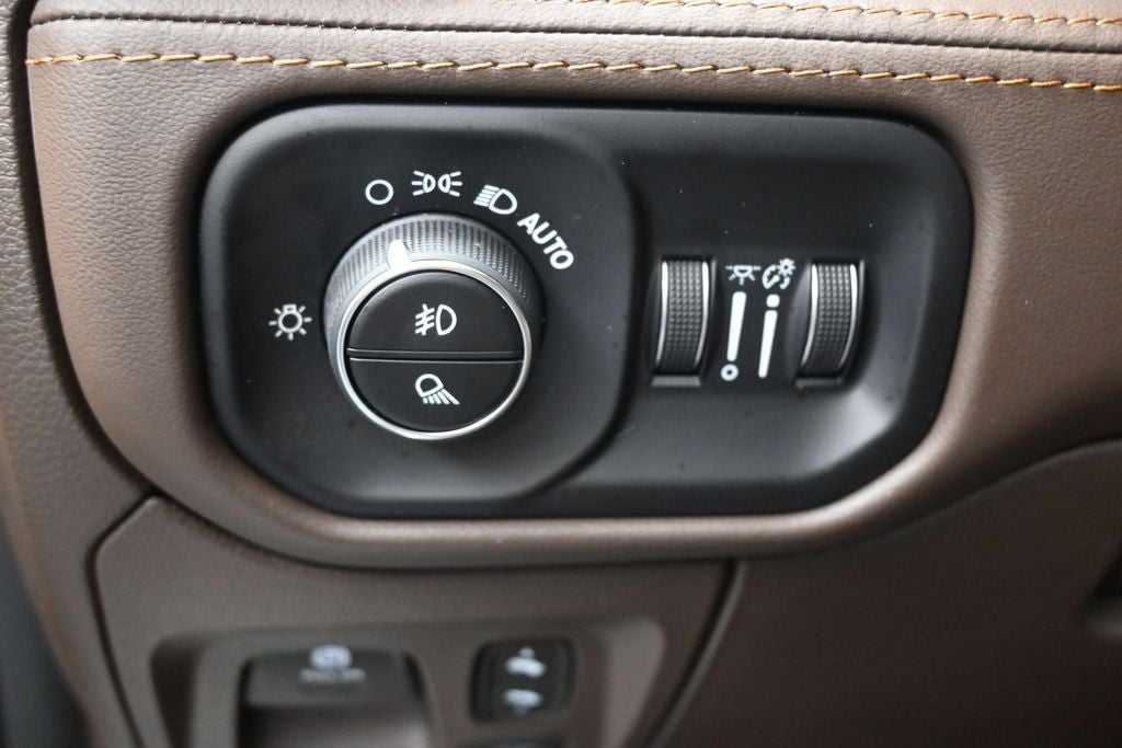 2025 RAM 1500 Limited