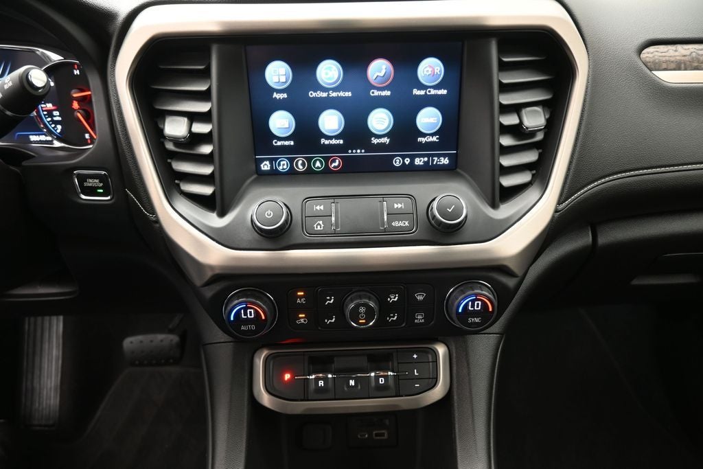 2022 GMC Acadia Denali