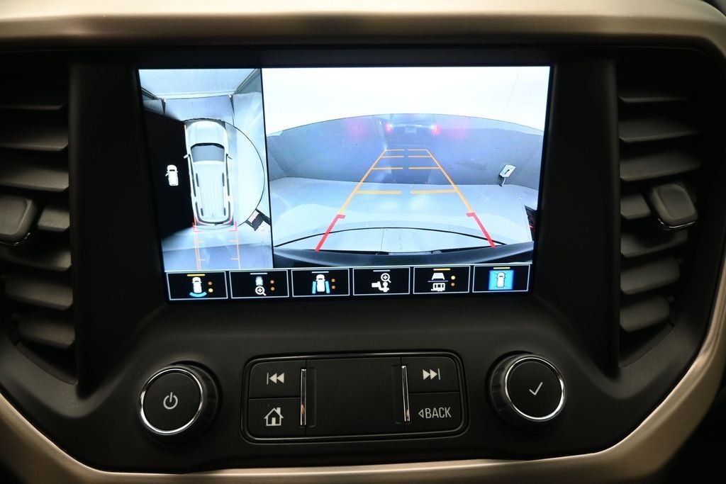2022 GMC Acadia Denali