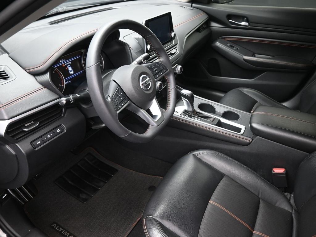 2022 Nissan Altima 2.0 SR