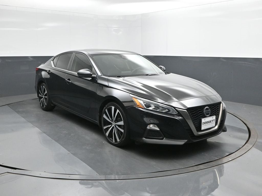 2022 Nissan Altima 2.0 SR