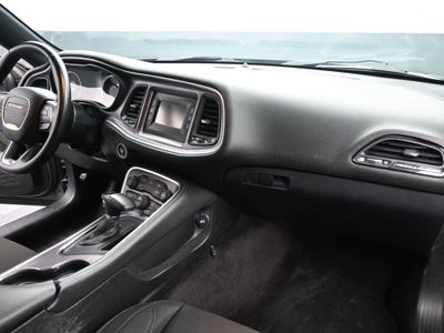 2017 Dodge Challenger SXT