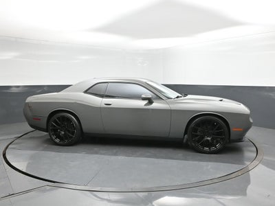 2017 Dodge Challenger SXT