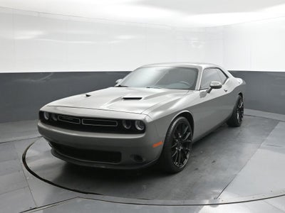 2017 Dodge Challenger SXT