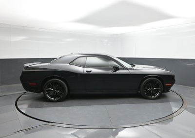 2017 Dodge Challenger SXT